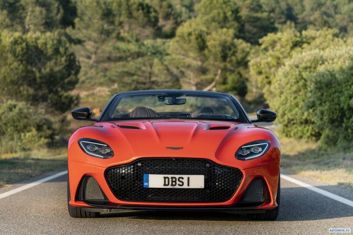 2020 Aston Martin DBS Superleggera Volante - фотография 5 из 40 2020 Aston Martin DBS Superleggera Volante - фотография 5 из 40