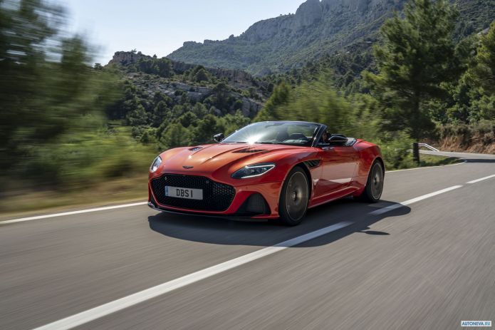 2020 Aston Martin DBS Superleggera Volante - фотография 8 из 40 2020 Aston Martin DBS Superleggera Volante - фотография 8 из 40