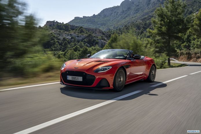 2020 Aston Martin DBS Superleggera Volante - фотография 8 из 40