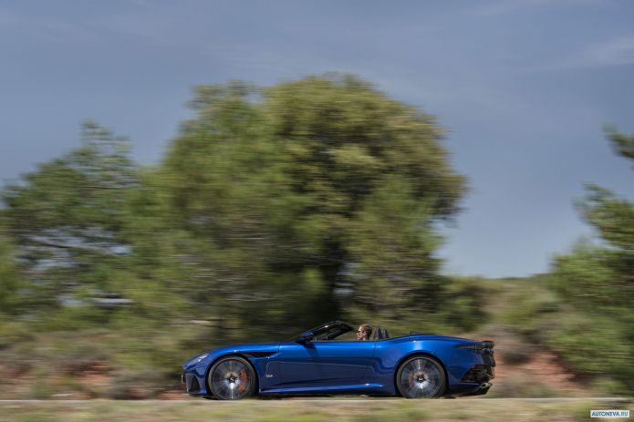 2020 Aston Martin DBS Superleggera Volante - фотография 15 из 40 2020 Aston Martin DBS Superleggera Volante - фотография 15 из 40
