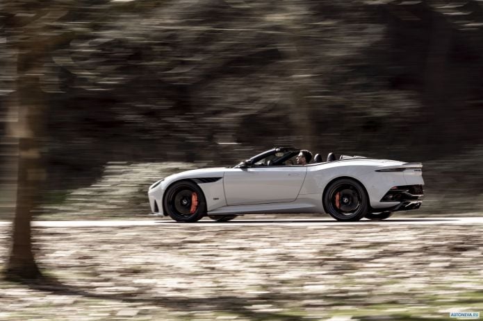 2020 Aston Martin DBS Superleggera Volante - фотография 16 из 40 2020 Aston Martin DBS Superleggera Volante - фотография 16 из 40
