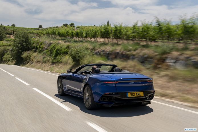 2020 Aston Martin DBS Superleggera Volante - фотография 20 из 40 2020 Aston Martin DBS Superleggera Volante - фотография 20 из 40