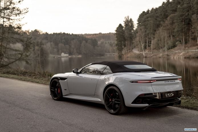2020 Aston Martin DBS Superleggera Volante - фотография 22 из 40 2020 Aston Martin DBS Superleggera Volante - фотография 22 из 40