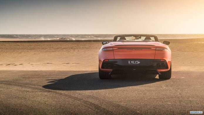 2020 Aston Martin DBS Superleggera Volante - фотография 24 из 40 2020 Aston Martin DBS Superleggera Volante - фотография 24 из 40