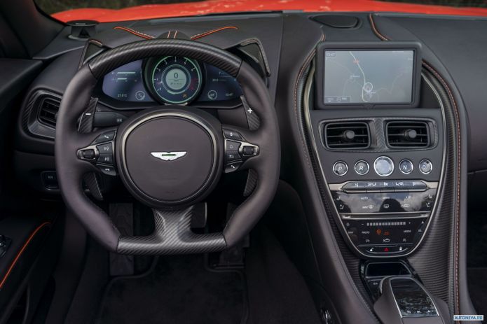 2020 Aston Martin DBS Superleggera Volante - фотография 26 из 40