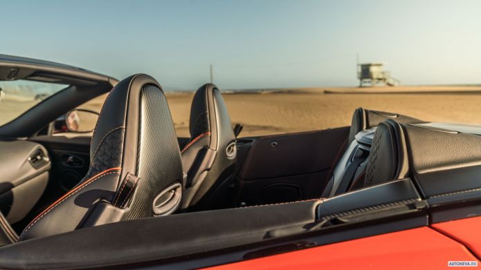 2020 Aston Martin DBS Superleggera Volante - фотография 27 из 40 2020 Aston Martin DBS Superleggera Volante - фотография 27 из 40