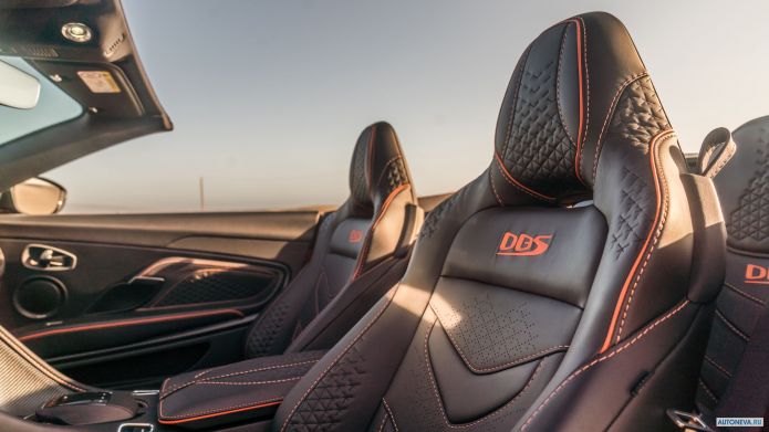 2020 Aston Martin DBS Superleggera Volante - фотография 28 из 40 2020 Aston Martin DBS Superleggera Volante - фотография 28 из 40