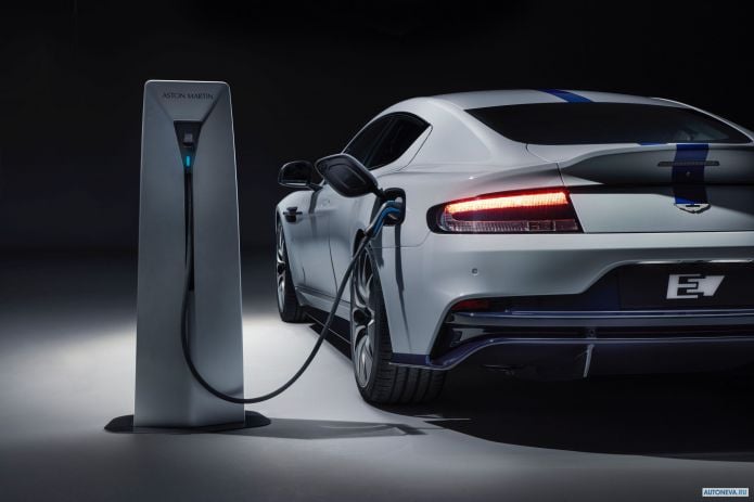 2020 Aston Martin Rapid E - фотография 7 из 9 2020 Aston Martin Rapid E - фотография 7 из 9
