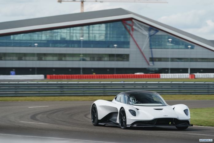2020 Aston Martin Valhalla - фотография 2 из 6