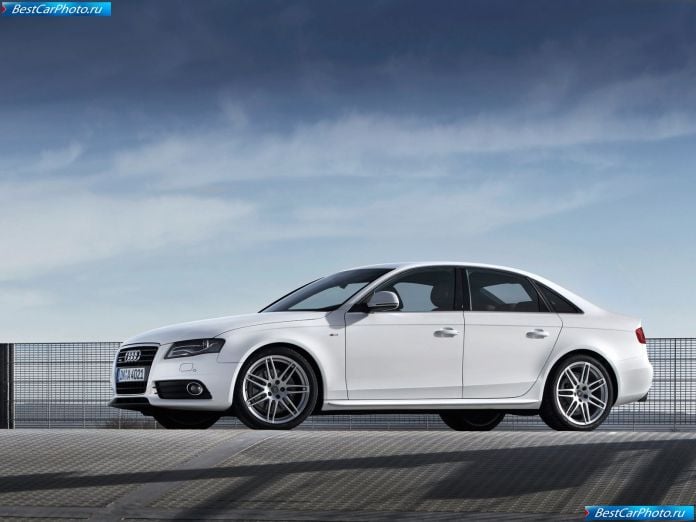 2009 Audi A4 - фотография 1 из 24