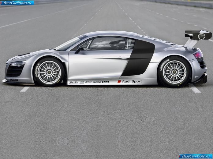 2009 Audi R8 Gt3 - фотография 2 из 4
