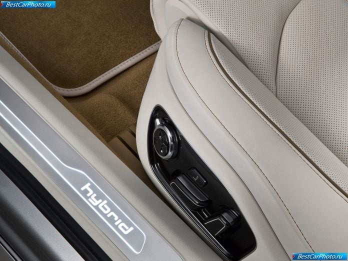 2010 Audi A8 Hybrid Concept - фотография 10 из 37