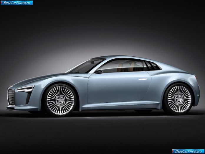 2010 Audi E-tron Concept - фотография 5 из 32