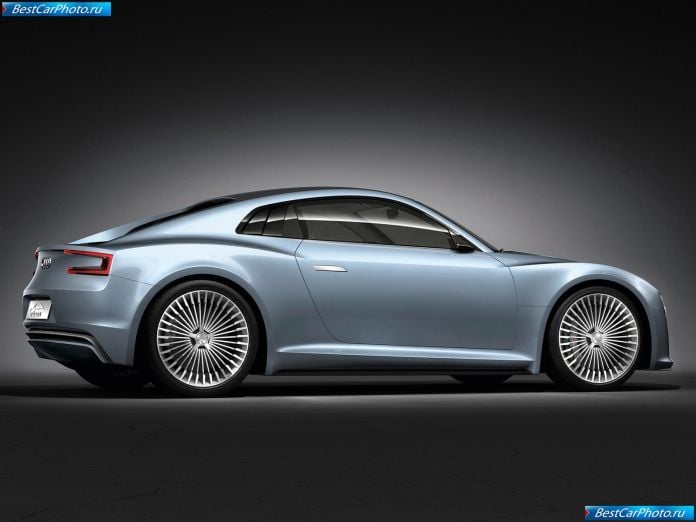 2010 Audi E-tron Concept - фотография 7 из 32