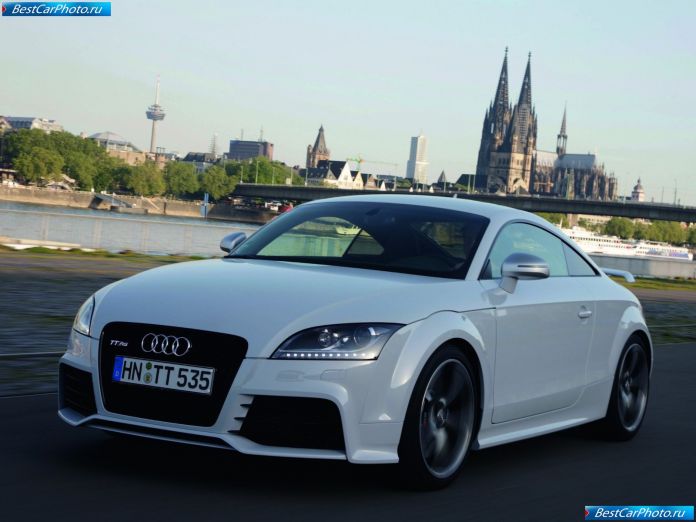 2010 Audi Tt Rs - фотография 8 из 48