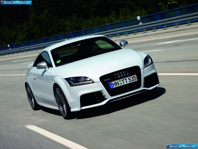 2010 Audi Tt Rs - фотография 10 из 48