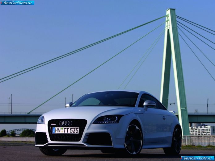 2010 Audi Tt Rs - фотография 11 из 48