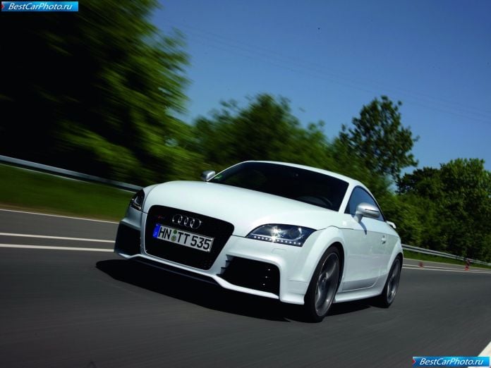 2010 Audi Tt Rs - фотография 13 из 48