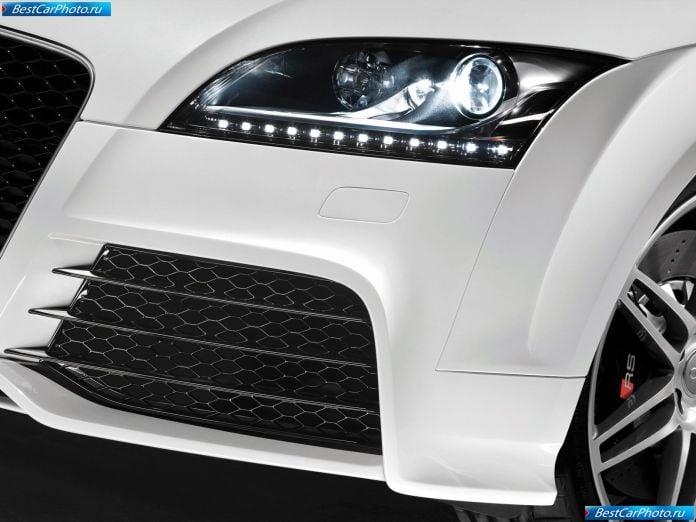 2010 Audi Tt Rs - фотография 39 из 48