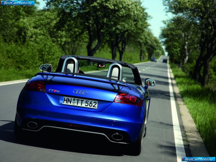2010 Audi Tt Rs Roadster - фотография 24 из 39