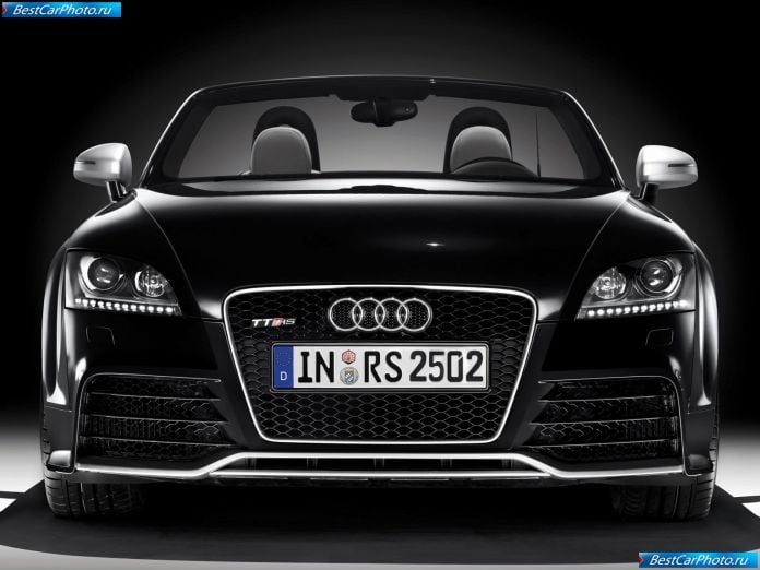 2010 Audi Tt Rs Roadster - фотография 30 из 39