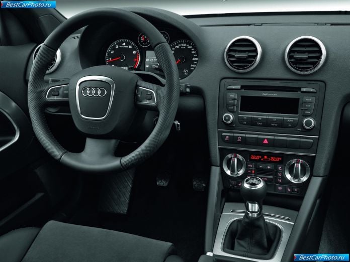 2011 Audi A3 Cabriolet - фотография 7 из 8