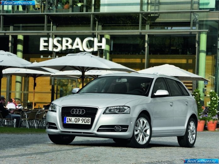 2011 Audi A3 Sportback - фотография 12 из 40