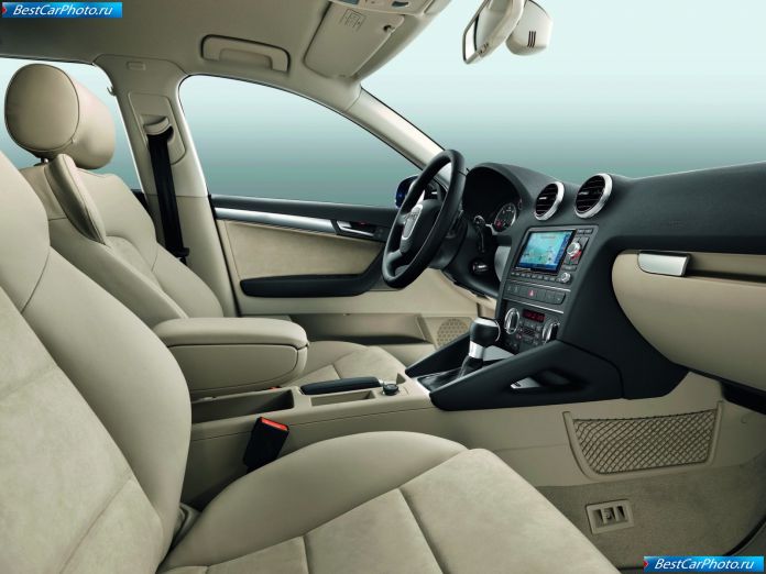2011 Audi A3 Sportback - фотография 32 из 40