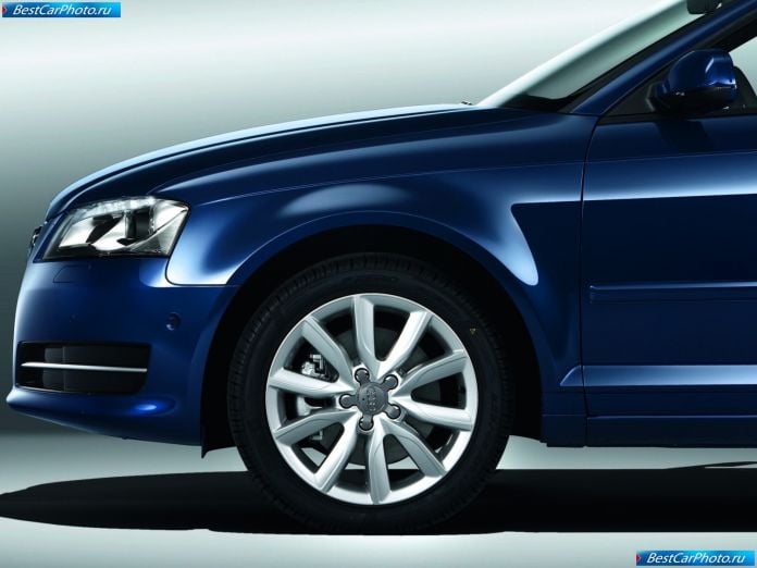 2011 Audi A3 Sportback - фотография 36 из 40