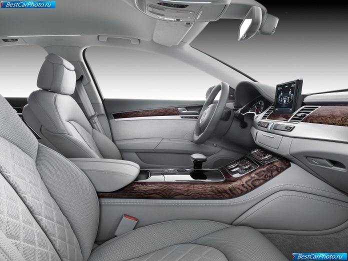 2011 Audi A8 - фотография 93 из 222