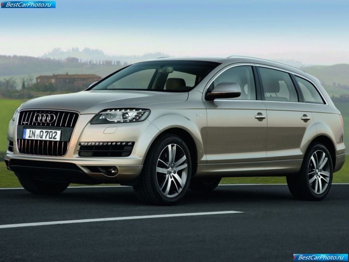2011 Audi Q7 - фотография 1 из 44