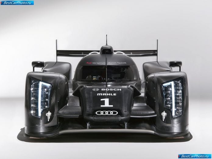 2011 Audi R18 - фотография 4 из 9