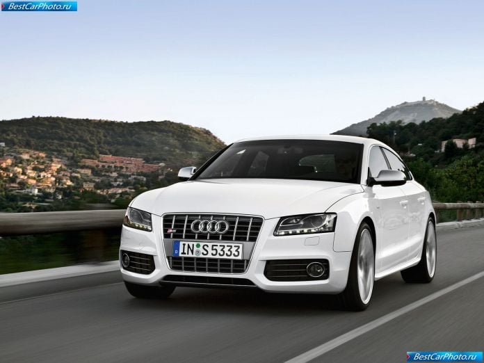 2011 Audi S5 Sportback - фотография 2 из 25