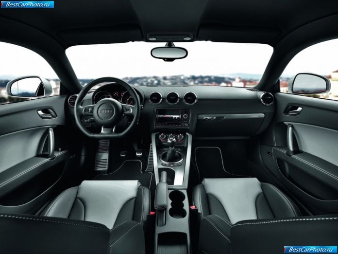 2011 Audi Tt Coupe - фотография 14 из 24