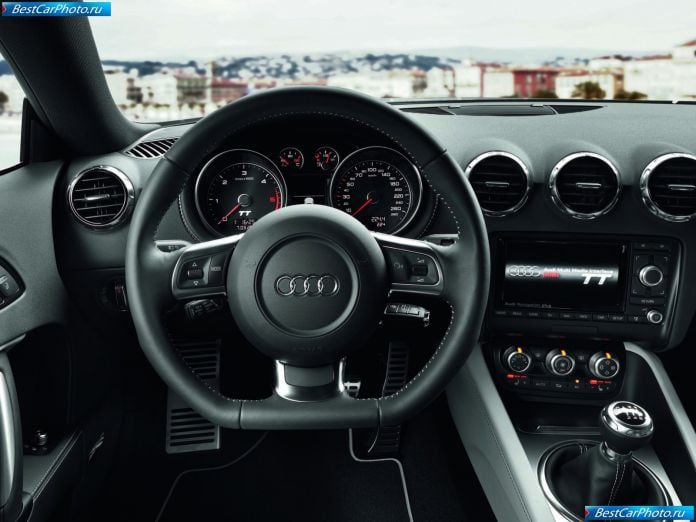 2011 Audi Tt Coupe - фотография 17 из 24