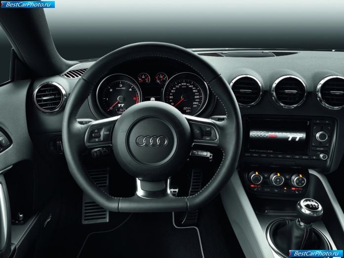 2011 Audi Tt Coupe - фотография 18 из 24