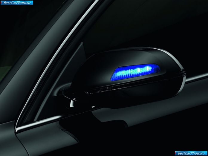 2012 Audi A8 L Security - фотография 18 из 21