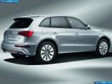 audi_2012-q5_hybrid_quattro_1600x1200_022.jpg