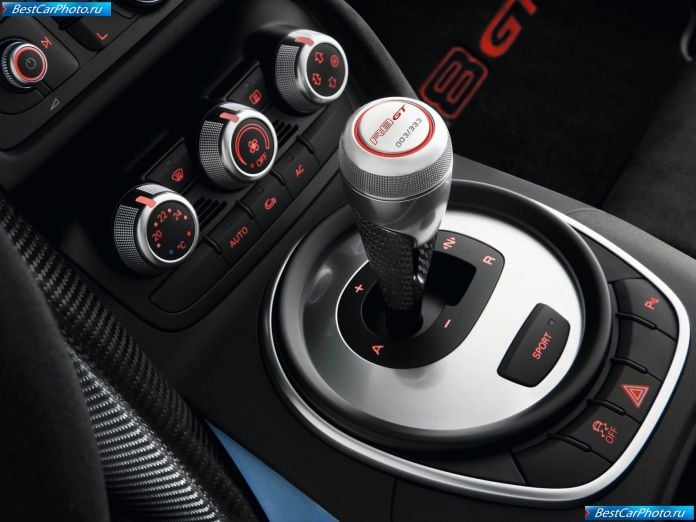 2012 Audi R8 Gt Spyder - фотография 16 из 37