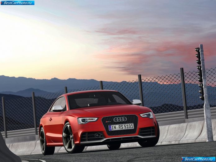 2012 Audi Rs5 - фотография 2 из 29