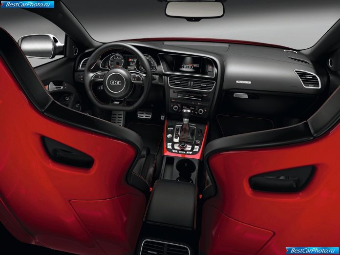 2012 Audi Rs5 - фотография 24 из 29