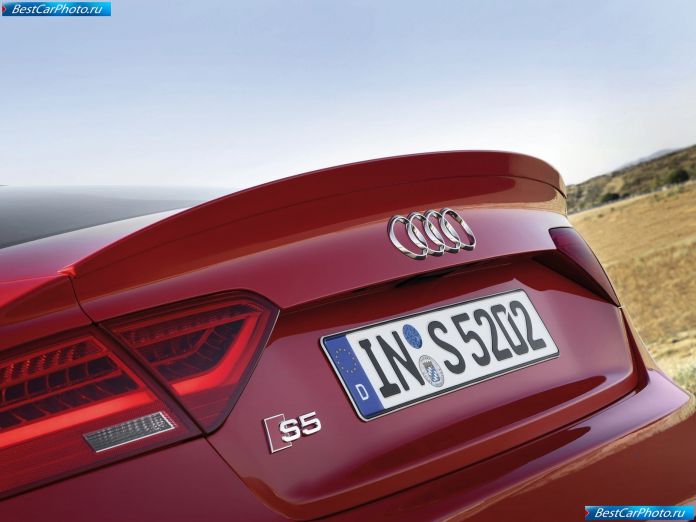 2012 Audi S5 Sportback - фотография 21 из 24