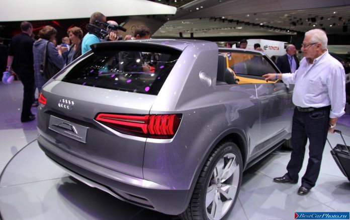 2012 Audi Crosslane Coupe Concept live in Paris - фотография 13 из 13