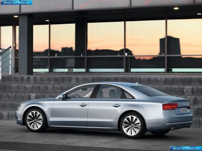2013 Audi A8 Hybrid - фотография 12 из 52