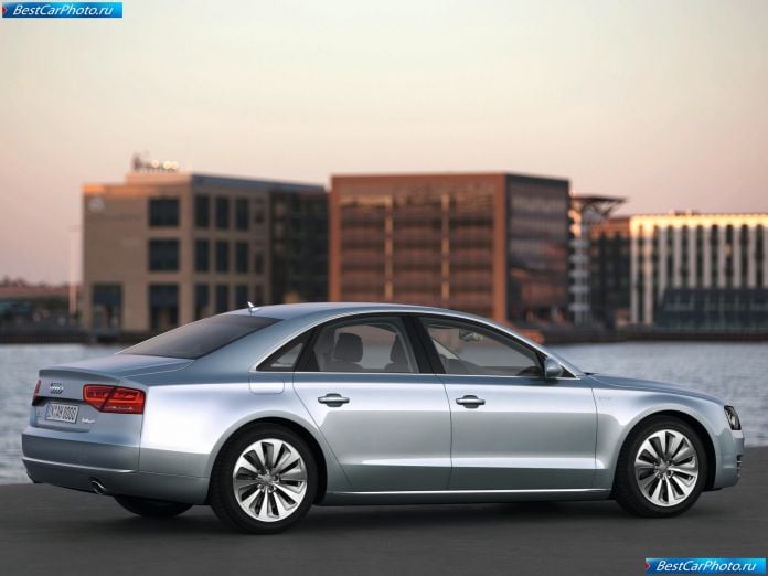 2013 Audi A8 Hybrid - фотография 14 из 52