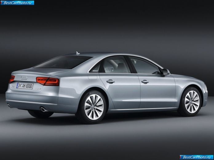 2013 Audi A8 Hybrid - фотография 24 из 52