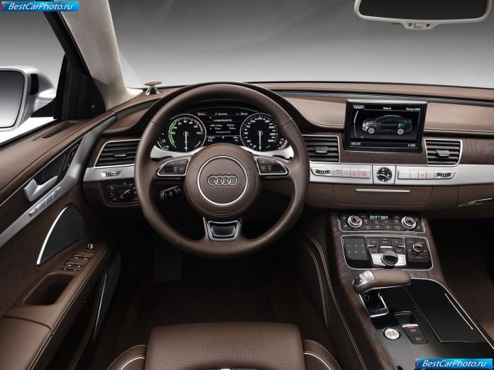 2013 Audi A8 Hybrid - фотография 29 из 52