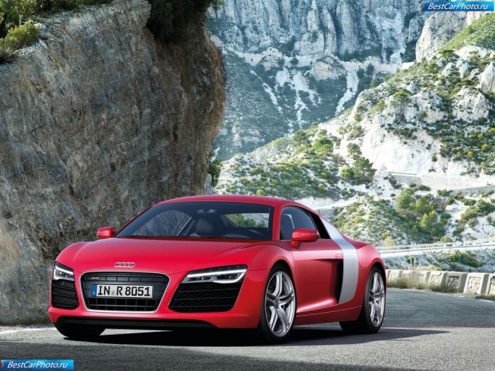 2013 Audi R8 - фотография 1 из 4