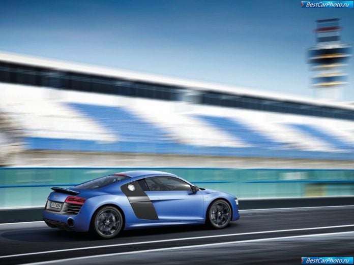 2013 Audi R8 V10 Plus - фотография 2 из 4