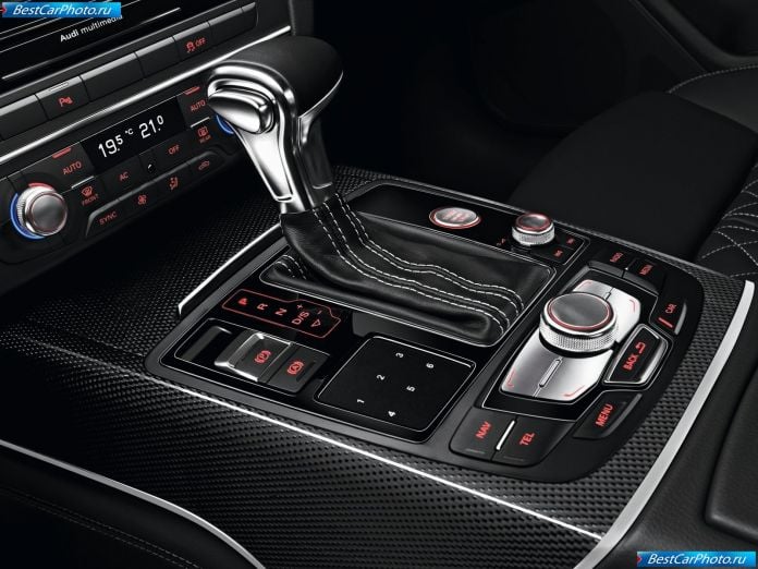 2013 Audi S6 - фотография 23 из 33
